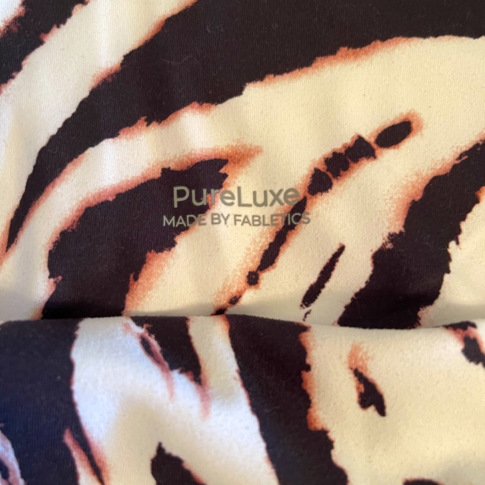 Fabletics luxe 7/8 leggings